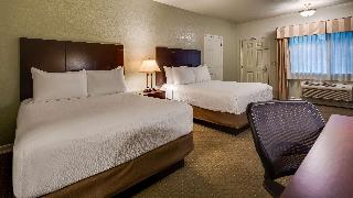 2 Queen Beds  Non-Smoking Flat Screen Television Microwave And Refrigerator High Speed Internet Acce
