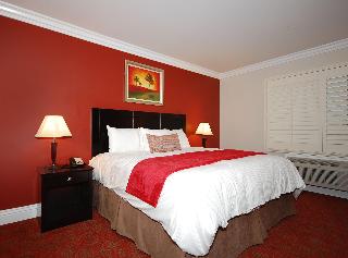 2 Queen Beds, Non-Smoking, Pillowtop Bed, 32-Inch Lcd Television, Microwave And Refrigerator, Contin
