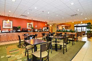 Spark by Hilton Oak Forest