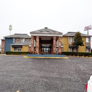 Greenfield Inn & Suites