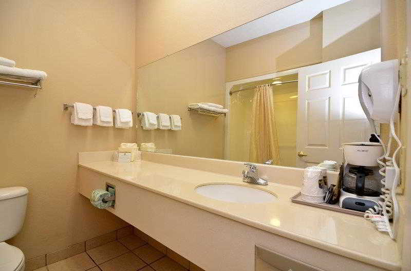 Americas Best Value Inn Wiggins