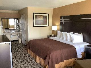 1 King Bed Non-Smoking Work Desk Lounge Chair Microwave And Refrigerator Wi-Fi Full Breakfast