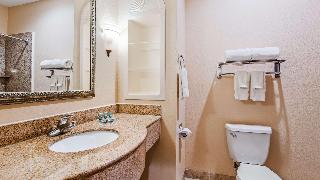 1 KING BED,NSMK,WHRPL,HISPD,MICRFG,DESK,HAIR,CONTINENTAL BREAKFAST