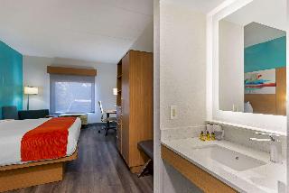 1 King Bed Non-Smoking Microwave And Refrigerator Wi-Fi Full Breakfast