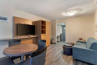 Suite-1 King Bed Non-Smoking Sofabed Microwave Fridge Wi-Fi Full Breakfast