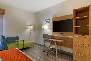 1 King Bed Non-Smoking Larger Room Sofabed For One Person Microwave Fridge Wi-Fi Full Breakfast