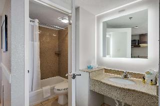2 Queen Beds  Non-Smoking Balcony Flat Screen Television Ocean Front Microwave And Refrigerator Coff