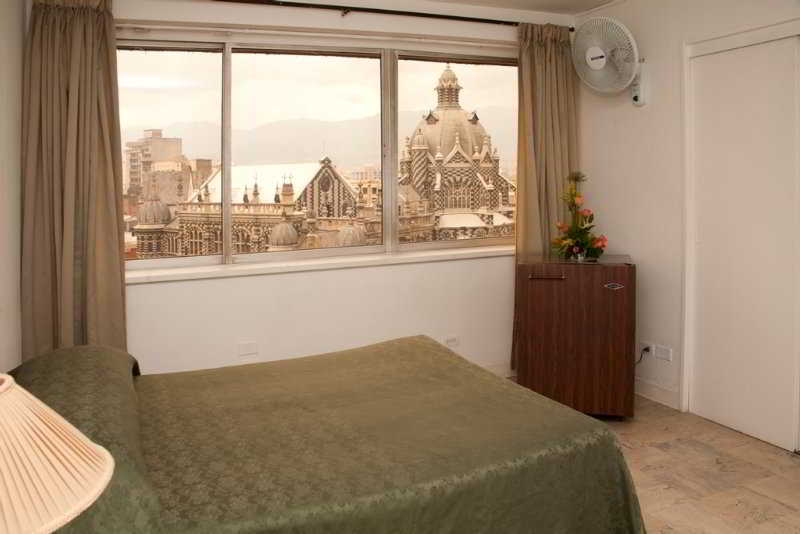 Room
 di Nutibara Express