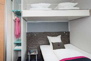 Standard Plus Triple room