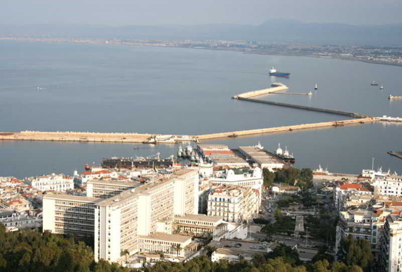 Beach
 di El Aurassi Hotel