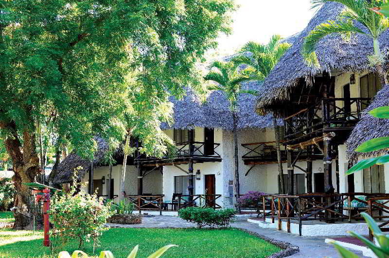 General view
 di Sandies Coconut Village