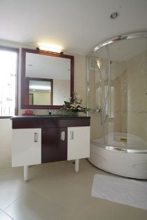 Room thumbnail 7