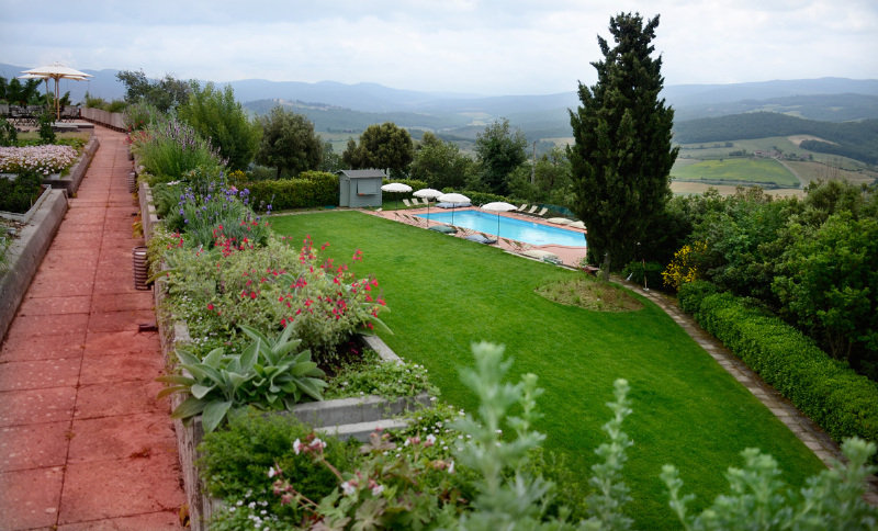 Pool
 di Terre Di Casole