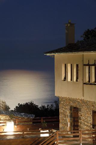 Hotel 12 Months Luxury Resort
