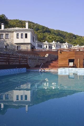 Hotel 12 Months Luxury Resort