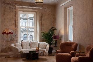 Adahan DeCamondo Pera Autograph Collection