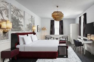 Adahan DeCamondo Pera Autograph Collection