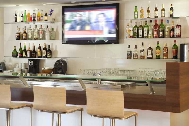 Bar
 di Ibis Marcory