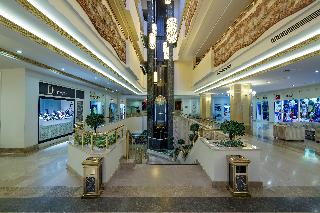 Crystal Tat Beach Pearl Collection