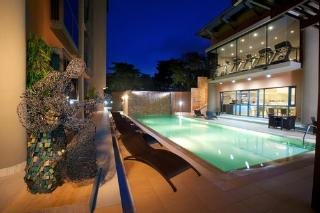 Pool
 di The Wheatbaker