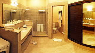 Room
 di The Wheatbaker