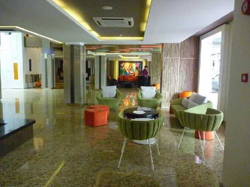 Lobby
 di The Brunei Hotel