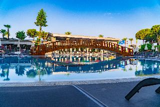 Senza Grand Santana Hotel
