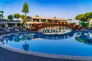 Senza Grand Santana Hotel