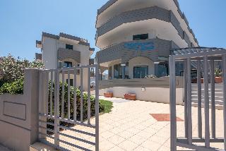 Christina Beach Hotel