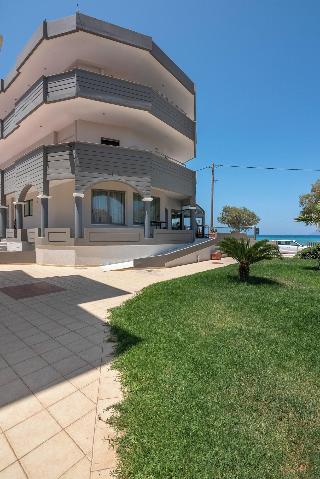 Christina Beach Hotel