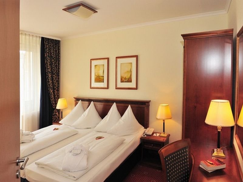 Room
 di Ramada Plaza Berlin City Centre Hotel & Suites