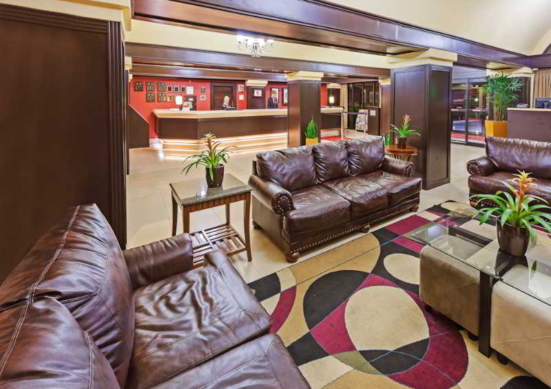 Lobby
 di Crowne Plaza Suites Houston Southwest