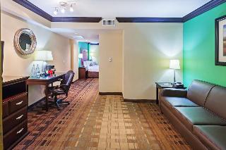 Room
 di Crowne Plaza Suites Houston Southwest