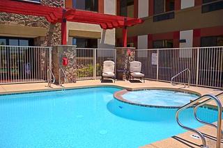 Pool
 di Best Western Legacy Inn & Suites