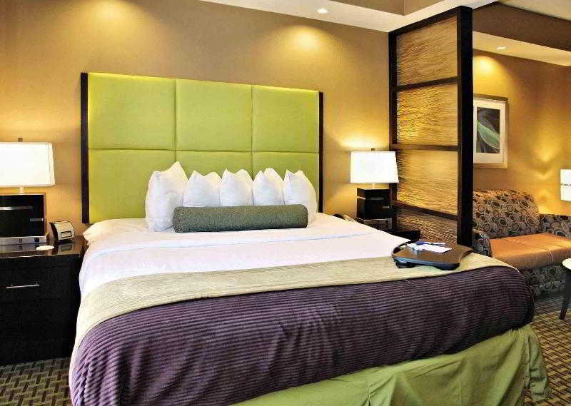 Room
 di Best Western Plus Riverside Inn & Suites