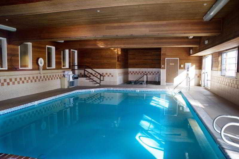 Pool
 di Best Western Rama Inn & Suites
