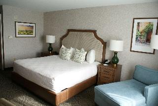 1 King Bed, Non-Smoking, High Speed Internet Access, Microwave, Refrigerator, Full Breakfast