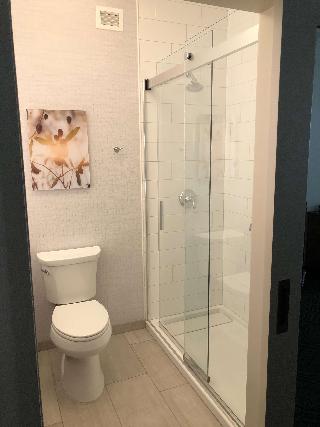 1 King Bed, Non-Smoking, High Speed Internet Access, Microwave, Refrigerator, Full Breakfast