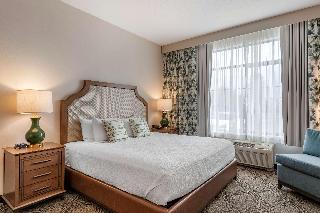 1 King Bed, Non-Smoking, High Speed Internet Access, Microwave, Refrigerator, Full Breakfast