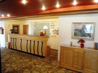 Lobby
 di Des Masques