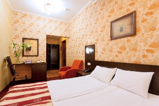 Room
 di Dynasty