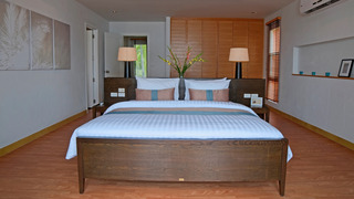 Room thumbnail 42