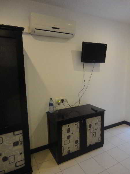 Room
 di Dons Beach Hotel