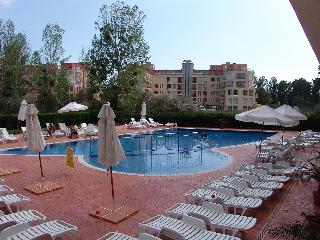 Apart-hotel Happy