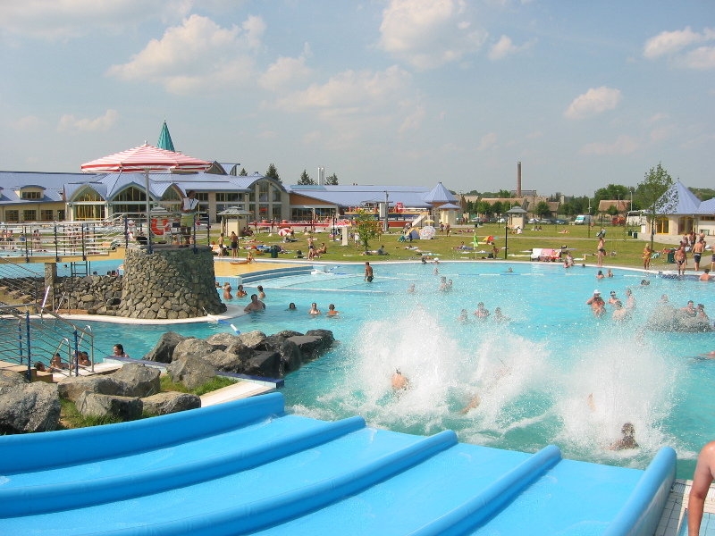 Pool
 di Park Inn by Radisson Sarvar Resort & Spa