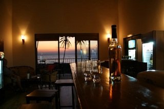 Bar
 di C & I Beach Hotel