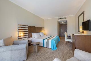 Green Max Hotel