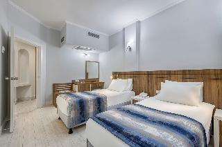 Green Max Hotel