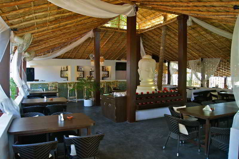 Bar
 di Riva Beach Resort