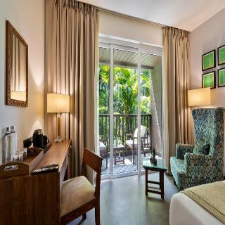 Room Room